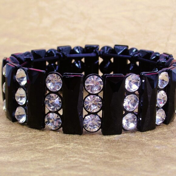 Black glass and clear crystal stretch bracelet w/ rows of rectangle glass beads - Picture 3 of 7